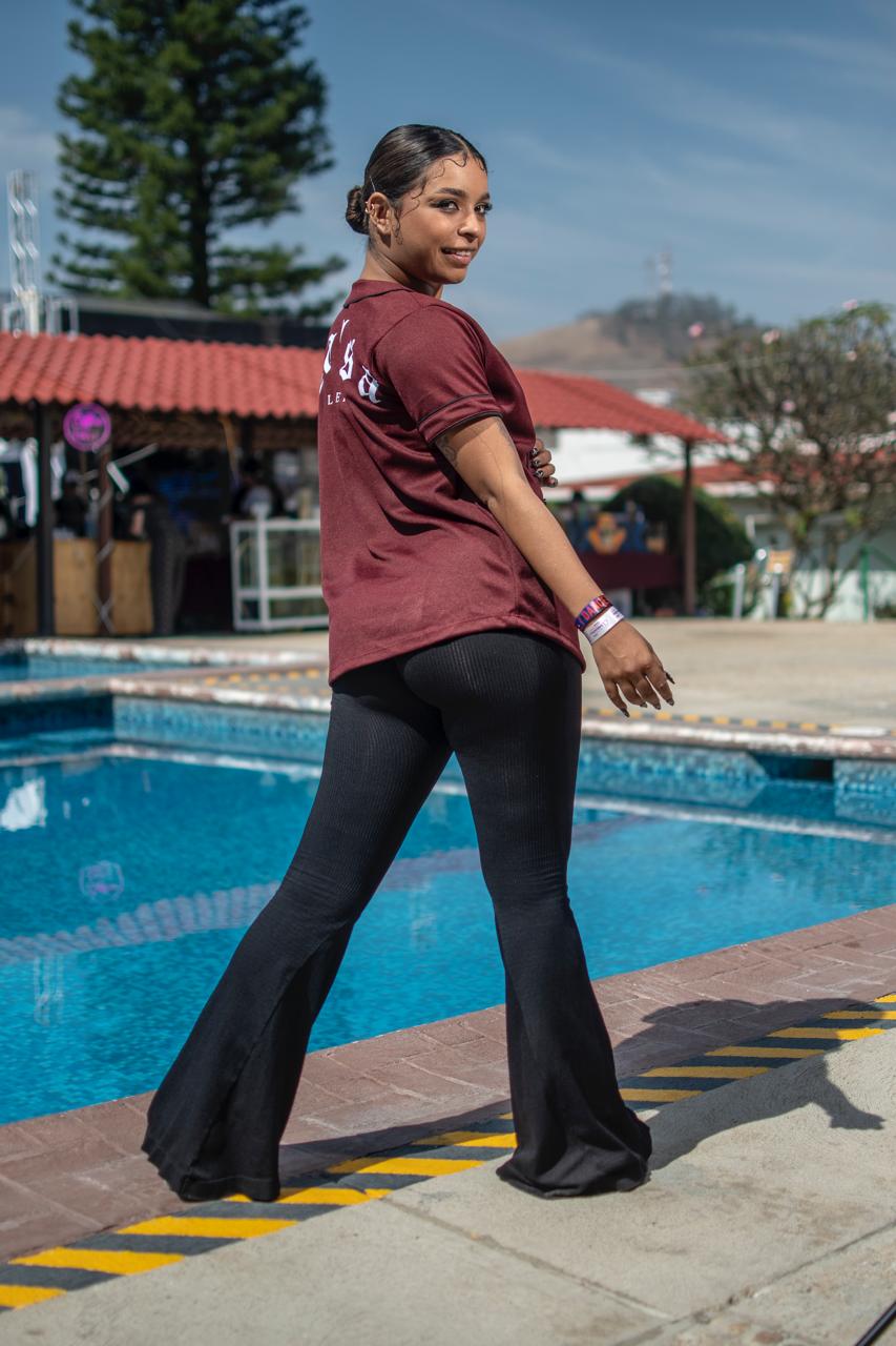 casaca jersey salsa lover marron lateral 4 para mujer