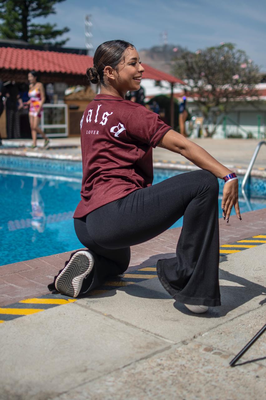 casaca jersey salsa lover marron lateral 2 para mujer