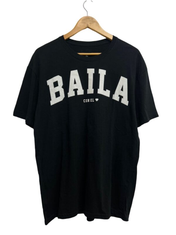 Playera para hombre BAILA CON EL CORAZÓN color negro