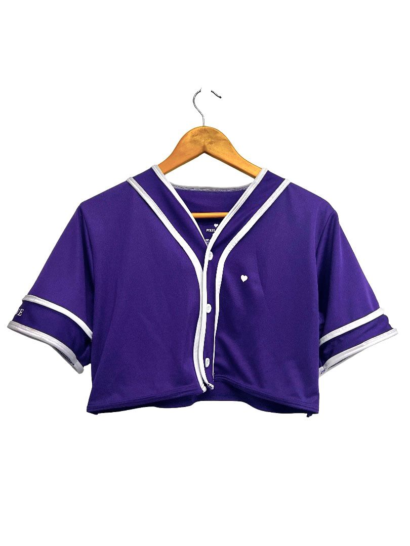 Jersey tipo baseball bachata lover crop top color morado vista de frente 1