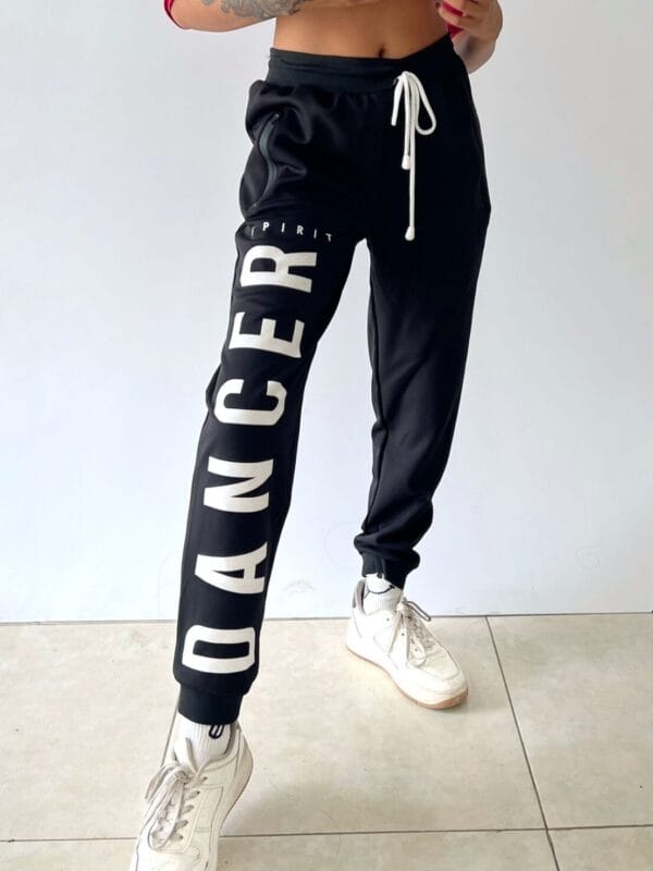 Pants Dancer spirit Pants jogger negro con blanco