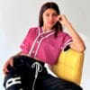 jersey crop top para mujer color rosa fiusha salsa bachata lover vista de frente 2 mara