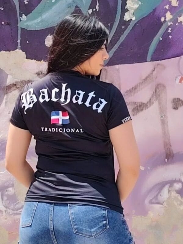 Playera para mujer BACHATA TRADICIONAL color negro